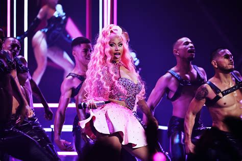 Glitter Magazine Nicki Minaj Makes History With Her New Hit Super Freaky Girl