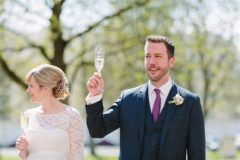 Bestellen sie maßgeschneiderte brautkleider zu günstigen preisen. Entspannte Hochzeitsfotos in Walldorf | Doreen & Dominic