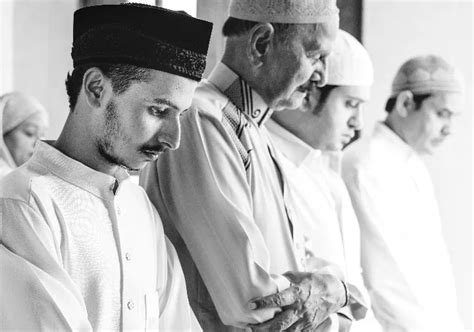 Tata Cara Sholat Rebo Wekasan Beserta Doa, Wajib Dipahami!