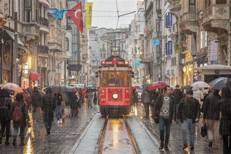 Jalan Istiklal Jantung Kota Dan Pusat Wisata Istanbul