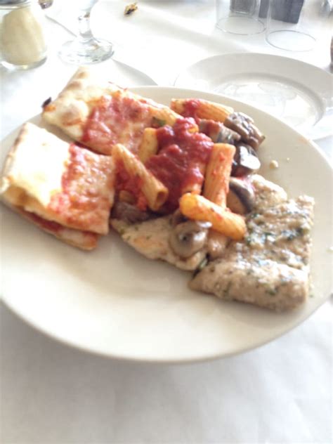 Calderone Club 10 Photos And 26 Reviews Pizza 8001 N Port