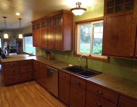 Mission style kitchen cabinets quarter sawn oak. Craftsman Style Cabinets | 25 Sample Craftsman Style ...