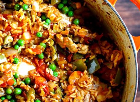 This link is to an external site that may or may not meet accessibility guidelines. Pollo al horno veracruzano recipe