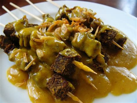 Resep sate padang yang pertama yakni sate ayam dengan bumbu khas padang dari cookpad bunda liyani. Menu Masakan Nusantara: Sate Padang
