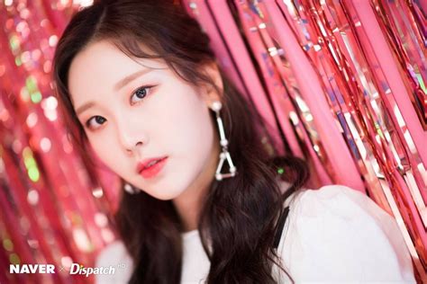 Momoland Nayun I M So Hot Music Video Filming By Naver X D Hottest Music Videos