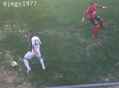 Gonçalo filipe carvalho quinaz pereira , known as quinaz, is a portuguese professional footballer who plays as a left winger. Fútbol portugués desde España: Portimonense x Trofense ...