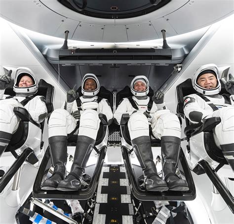 Elon Musk Says SpaceX Can Help NASA Make Next-Generation Space Suits