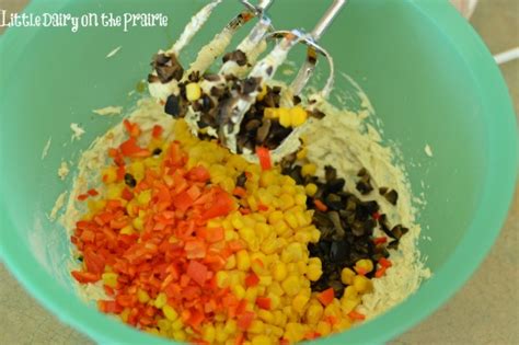 I will for sure be making this in the summer when i am actually poolside! Skinny Poolside Dip - Little Dairy On the Prairie