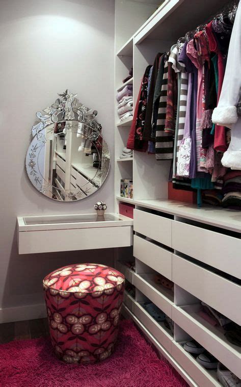You've probably experienced it all — trying to layer three different sweaters on one hanger. How to organize a small closet with lots of clothes ...