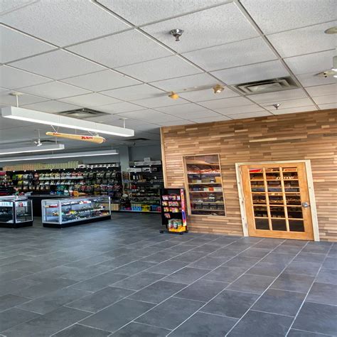 Greenleaf Tobacco & Vape -Smoke Shop in Des Moines , IA , 50320
