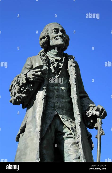 Statue Of Voltaire Banque De Photographies Et Dimages à Haute