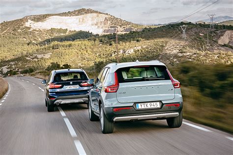 We see if volvo can repeat the success of its xc90 and xc60 with its smallest suv yet as the new xc40 faces the audi q3 and bmw x1. Comparativa: Volvo XC40 vs BMW X1 -- Autobild.es