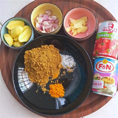 Bahan untuk buat resepi sambal nasi lemak berniaga ni tak memerlukan bahan rahsia atau bahan istimewa, tapi perlu mengikut cara penyediaan yang betul. Cara membuat Nasi Bukhari Sempoi | My Resepi