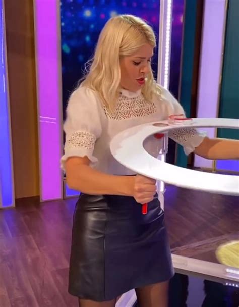 Holly Willoughby This Morning Host Phillip Schofield Speechless As
