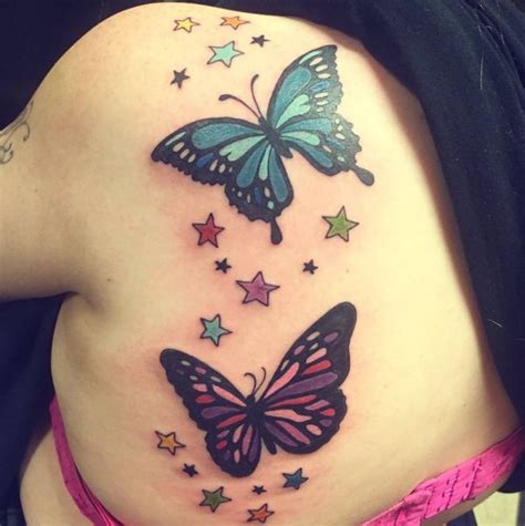 Ebenso wichtig ist es, einen tätowierer zu finden, der erstklassige arbeit macht. 25 Stern Tattoo Ideen : Bilder und Bedeutungen
