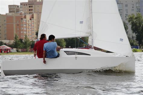 These sailboats are easy to rig and launch, and can be parked and stored in a typical garage. 15 foot cabine daysailer - Boat Design Forums