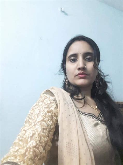 beautiful bhabhi naked selfie photos update fsi blog