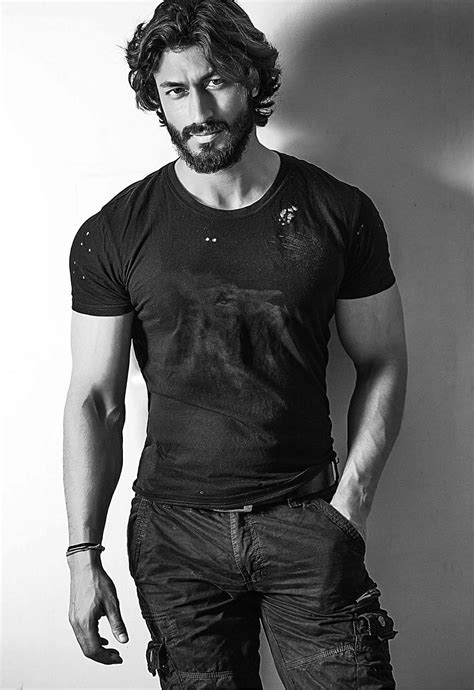 Home statistics filmstars vidyut jammwal height, weight, age, body statistics. Vidyut Jammwal Wiki, Hd Images, Girlfriend, Affairs,Today ...