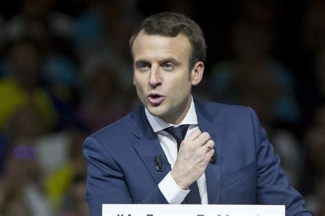 疫情在各國仍然嚴峻，今天 (17日) 法國總統馬克宏 (emmanuel macron) 證實確診新冠肺炎，未來7天將展開自我隔離。 法國總統府艾里賽宮 (élysée) 17日在聲明中表示，馬克宏出現了初期徵兆，於是前往進行篩檢，結果新型冠狀病毒檢測呈現陽性，於. 政壇「新生代」馬克宏曾譜驚世師生戀 有望成為法國史上最年輕總統 -風傳媒