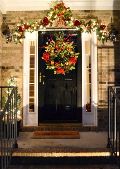 20 Christmas Front Door Decoration Ideas Instaloverz