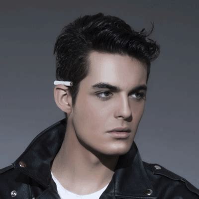 If you like vintage haircuts, you need to try one of these 15 classic hairstyles for men from the 40s. 12 Insane 1950s Hairstyles For Men To Consider in 2017