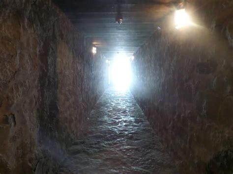 Creepy Tunnel Picture Of Ghost Tours Of Niagara Niagara On The Lake