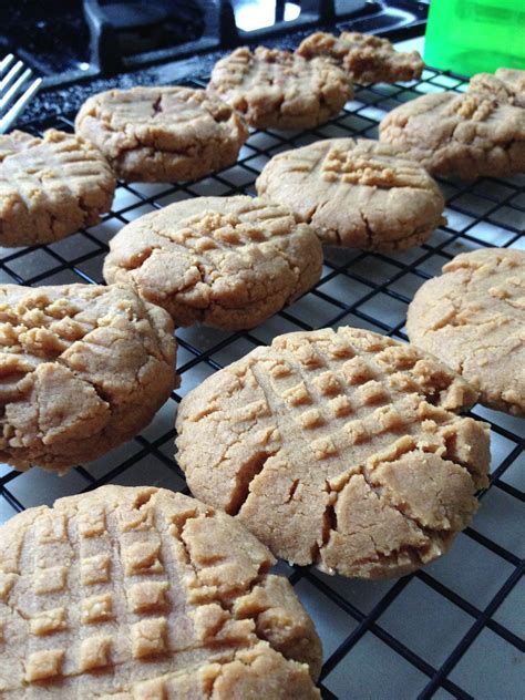 No dairy or soy no gluten, wheat, dairy, eggs, nut or soy ingredients. Flourless peanut butter cookies | Gluten free peanut ...