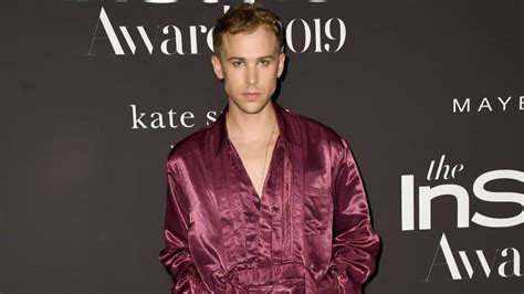 13 Reasons Why Star Tommy Dorfman Comes Out As A Trans Woman Rock 1071 The Rock Station