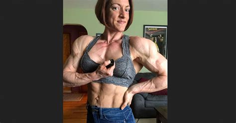 what is the right bodybuilding nutrition consuming versus hunger part 2 female bodybuilders