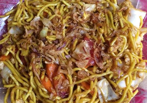 Mie rebus rumahan sedang mencari ide resep 49. Resep Mie Kuning Goreng oleh evasungkar - Cookpad