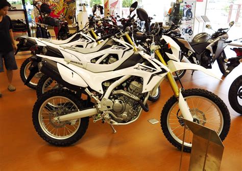 640 x 480 jpeg 94 кб. 2012 Honda CRF250L: CBR250R goes dual-sport - Page 5