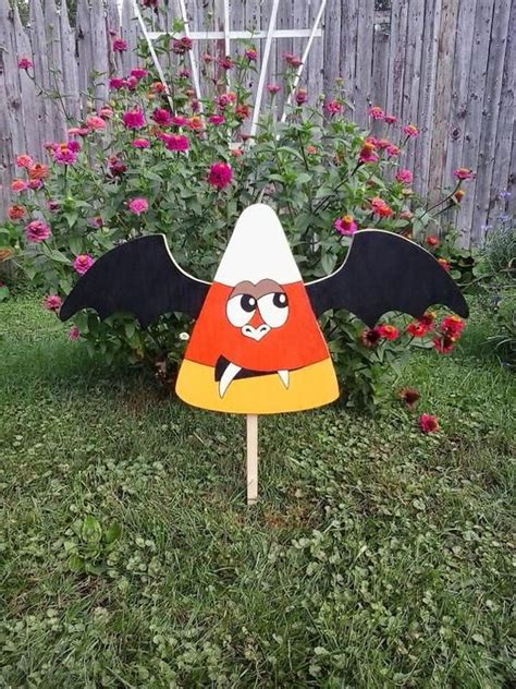 Candy Corn Vampire Bat Halloween Outdoor Wood Yard Art Lawn Decoration
