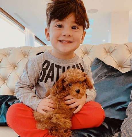 Enfim, o bragantino não ficava atrás de nenhum time grande. Família de Messi adota cão da raça Poodle e apresenta ...