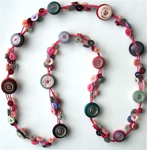 Jewelry Diy Projects Made With Buttons Button Jewelry Jewelry Making