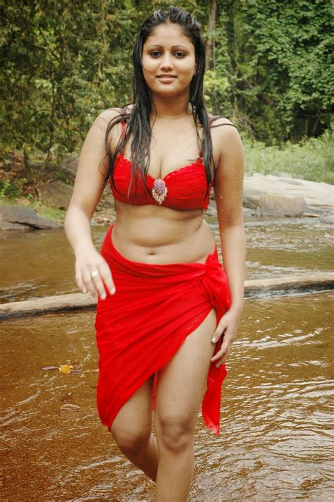 Tamil Actress Amrutha Valli Hot Photos CineHub