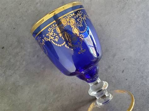 Cobalt And Gold Wine Glasses Blue Goblets Set Of 5 Vintage Etsy Gold Wine Glasses Blue Wine