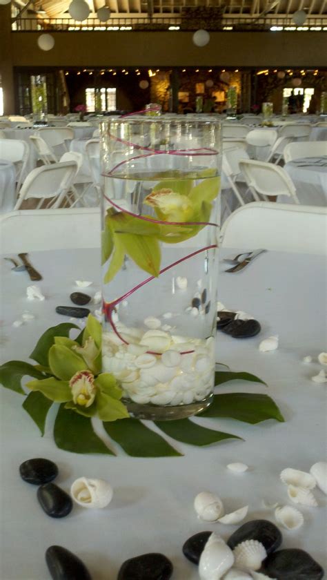 5 out of 5 stars. Hawaiian themed wedding | Wedding Ideas | Pinterest