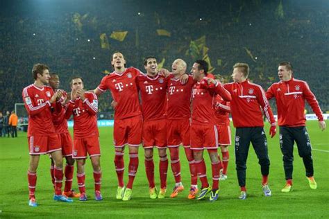 Vielleicht bekommen die bayern ja endlich für ihre lammentierenden schwalbenreichen fußball den sie oft gegen uns gezeigt haben endlich mal ihre gerechte strafe in form von vielen gelben karten. Borussia Dortmund-Bayern Monaco 0-3 - Photostory Calcio ...