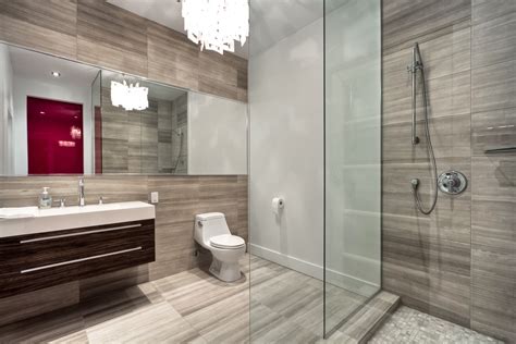 If you choose shower curtains, then there are chances of growing molds and bacteria in them and they may be totally unhygienic to you. 11 Awesome Modern Bathrooms With Glass Showers Ideas - Awesome 11