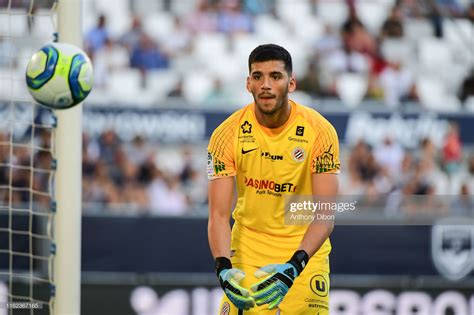 Gerónimo rulli (born 20 may 1992) is an argentine footballer who plays as a goalkeeper for spanish club villarreal cf. Geronimo Rulli, joueur du mois de septembre ! - MHSC OnAir