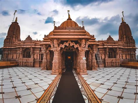 Baps Shree Swaminarayan Mandir Pune Credit Temple India Indian