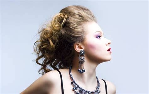 This style is a very easy updo for short hair to do yourself as there is no wrong way to finish off this hairstyle. Easy Updos For Curly Hair