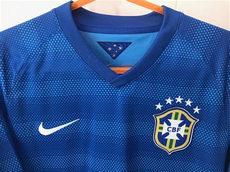São notícias, fotos, vídeos, textos e bastante conteúdo sobre nossa história, nossos ídolos, nossos esportes e nosso time. Camisa Nike Brasil Copa 2014 Azul - M - R$ 249,00 em ...