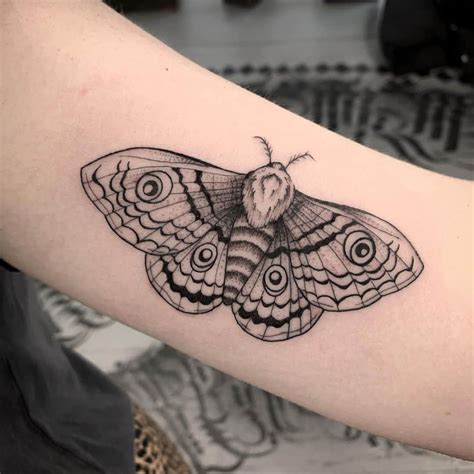 Discover More Than 73 Geometric Moth Tattoo Latest Ineteachers
