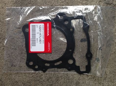Honda cbr 250 r mc41 screws bits and pieces rest parts by chassis. Honda CBR250R Gasket Cylinder Head