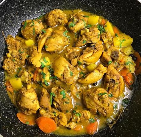Turn the chicken over and be sure to coat both sides. Jamaican curry chicken | Recipe in 2020 | Jamaican recipes ...