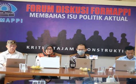 Formappi Apresiasi Rencana Kemendagri Menyiapkan Peraturan Teknis