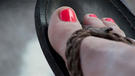 Tonis Pink Toes In Flip Flops 4 By Feetatjoes On Deviantart