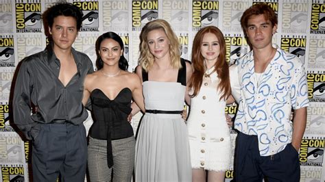 Барклай хоуп / barclay hope. How much the cast of Riverdale is really worth