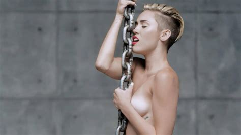 Miley Cyrus Stripped Wrecking Ball Uncensored